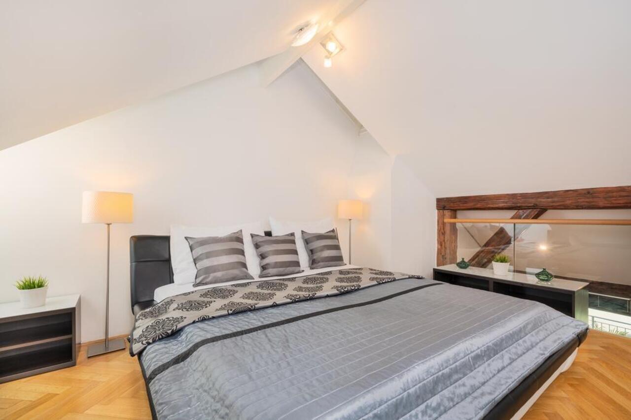 Old Town Square Premium Aparthotel 4*